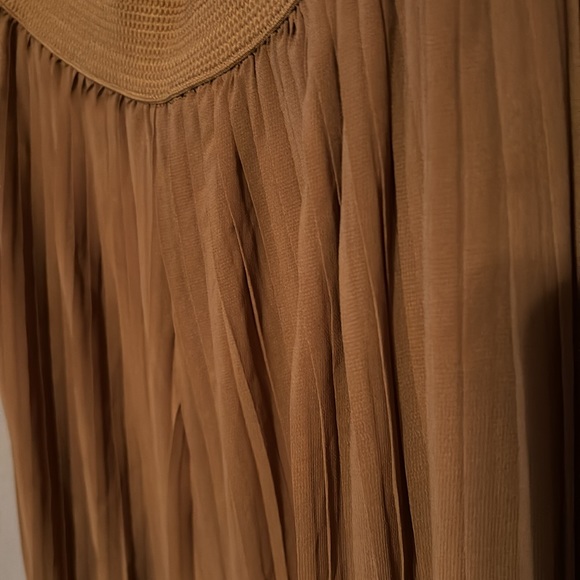 Slacks - Picture 3 of 7